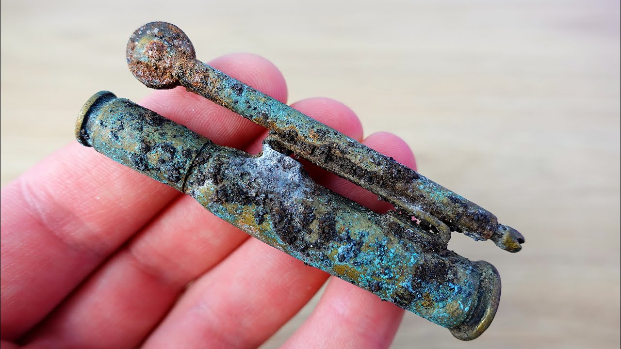 Restoration of a Cool Soldier's Lighter from World War II