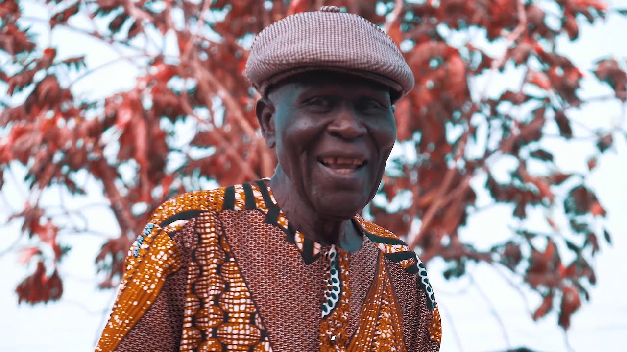Le clip Officiel de Laurenda de Papa La Guitare, by Empire de l'art