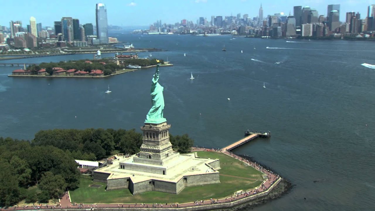 Stock Footage Clip of the Statue of Liberty - Aerial Video