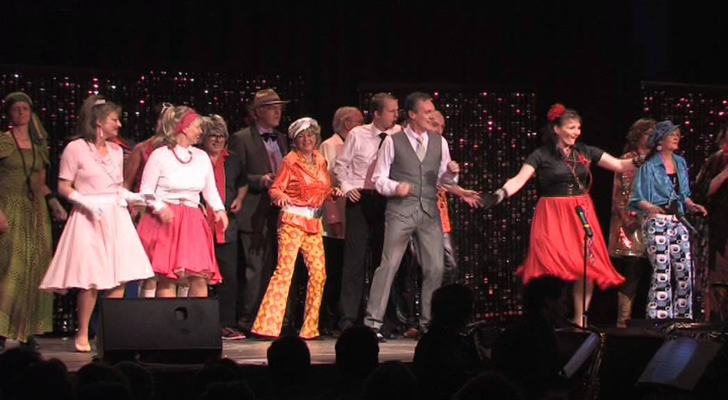 Chor Clamott': Medley -- Rock around the clock - Let's twist again - See you later Alligator