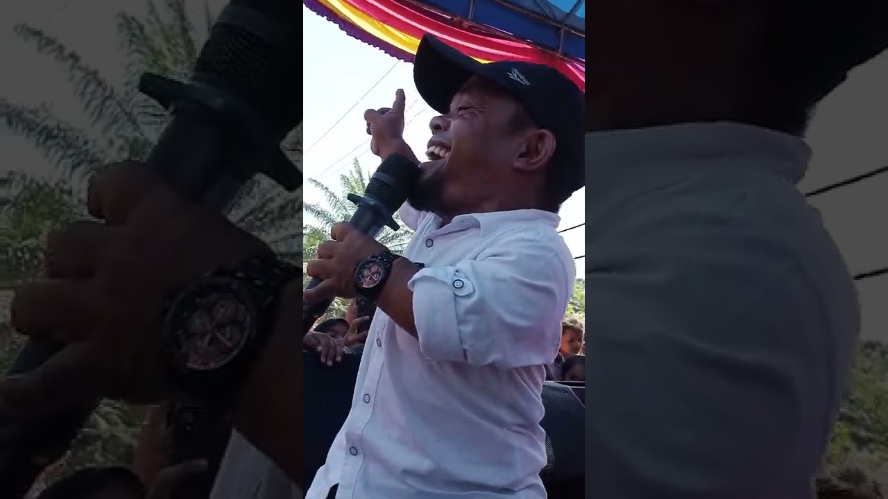 ucok baba nyayi mandeling di pantai sikabau