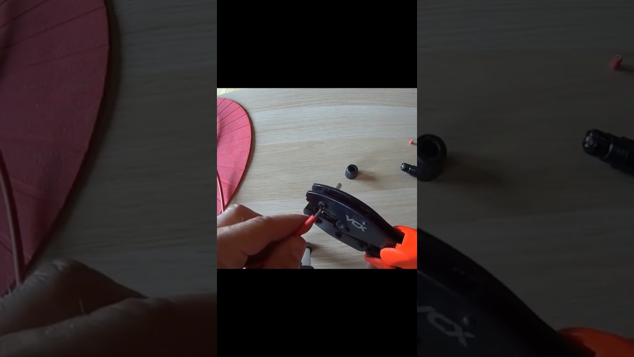 Jak zamontować złącze MC4 #shorts #offgrid #mc4 #connectors #electrical #solar #how #howto #energy