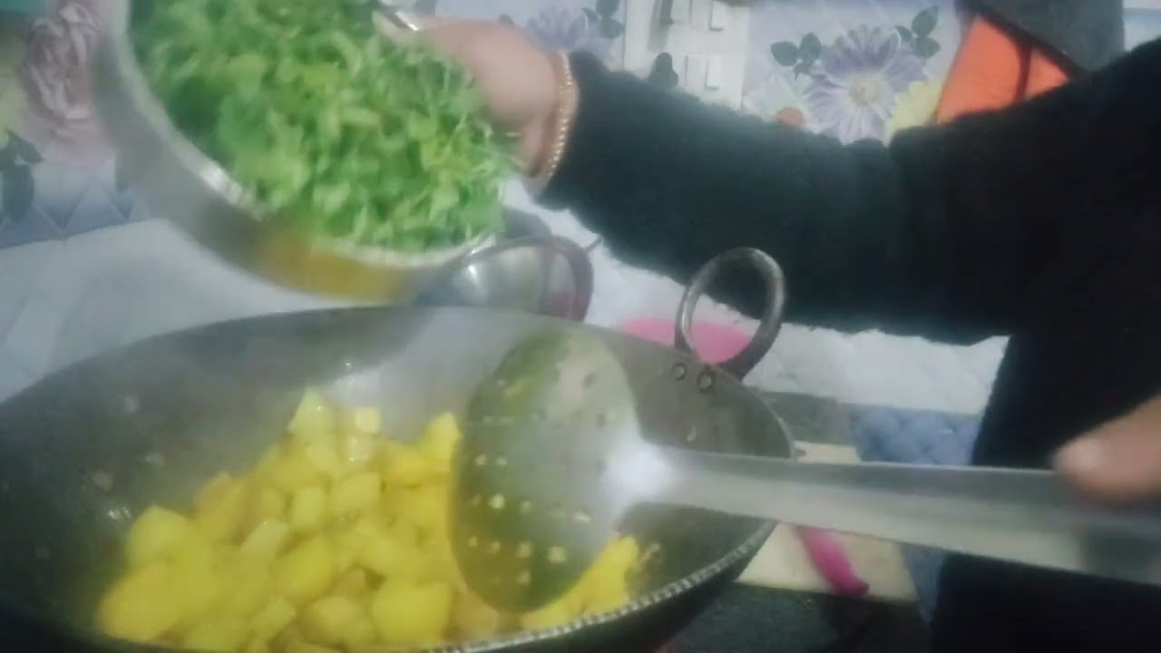 Aalu methi ki sabji with roti