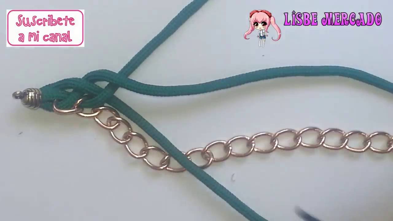 Collar con Cordones de Zapatos