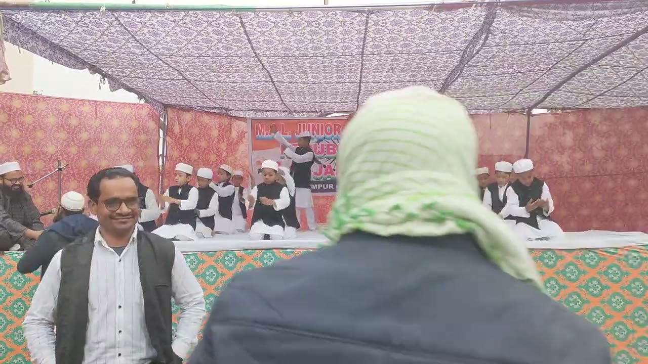 Action song Aysha school Salempur Zameen poochti he namazi kaha he