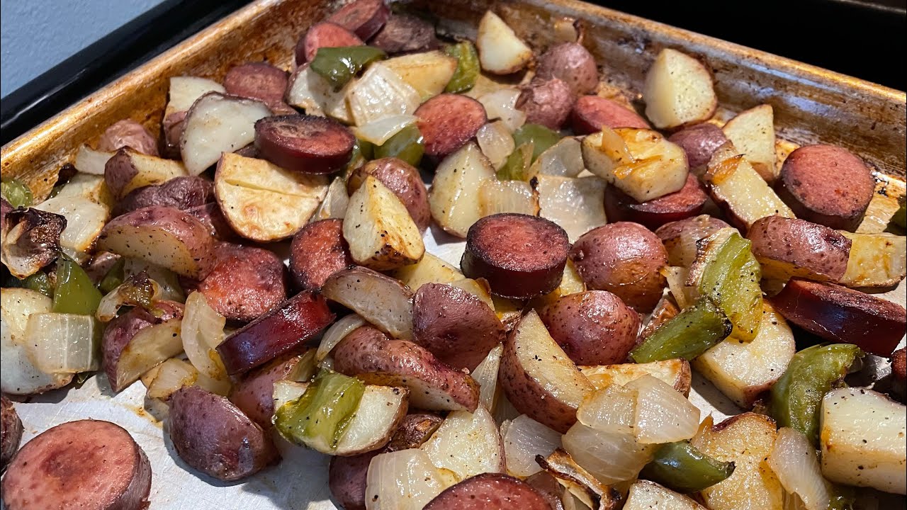 Sausage, potato and veggie sheet pan dinner - 7 points MyWW Blue Plan