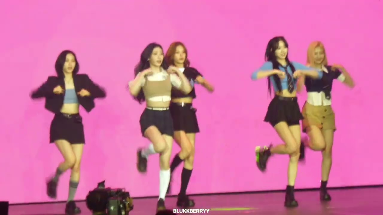 있지 ITZY - SNEAKERS 직캠 FANCAM 230416 WANNABE WITH BENCH 