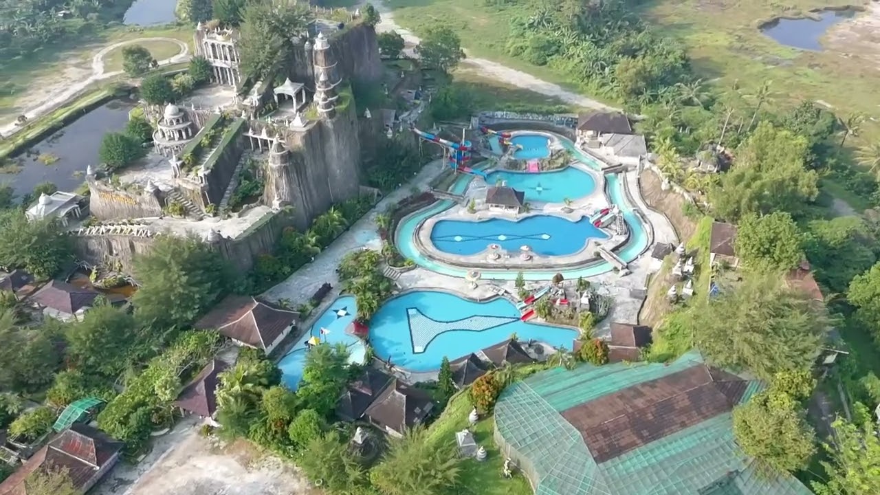 Review istana taman cadas (lingkar selatan) #dronevideo #cinematicadventures 