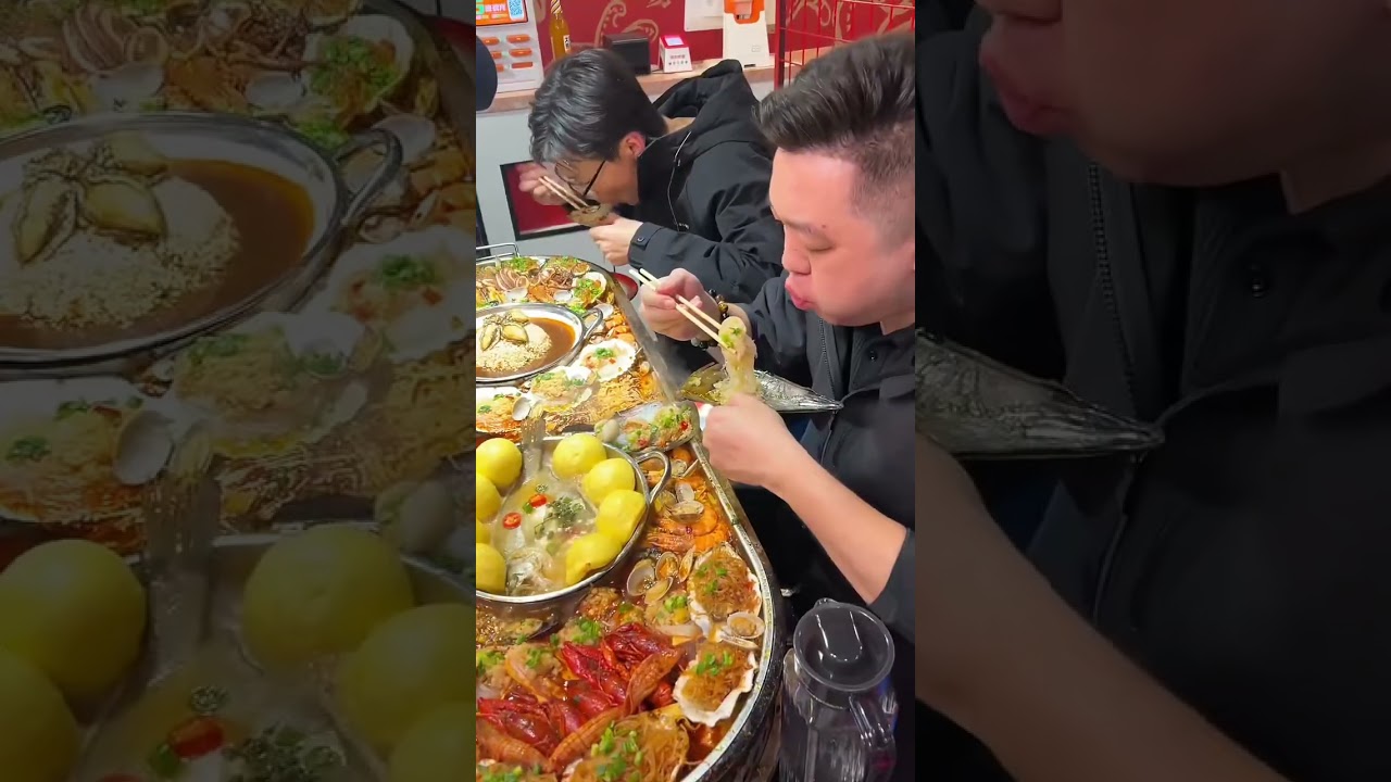 China vs America 🇨🇳🇺🇸 Luxury Hotel Food 🏨 | Kaunsa Khana Hai Sabse Mehenga? 😱