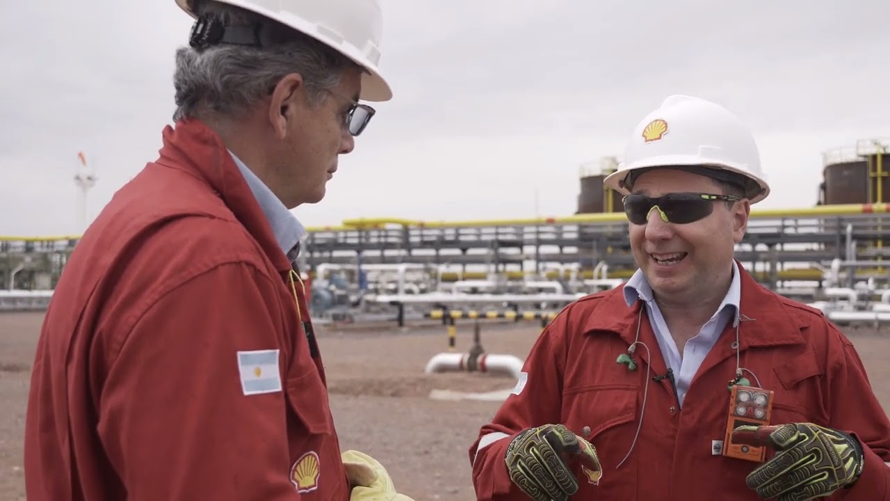 Entrevistamos a Sebastián Regis Gerente de Operaciones de Shell en Neuquén.