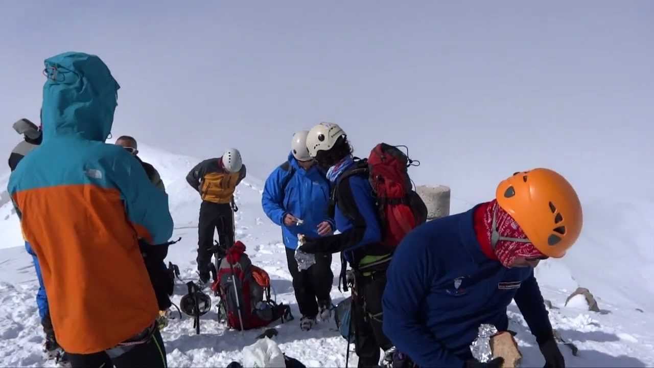 Espig&uuml;ete por el corredor Norte, (PD+/500 m/50&ordm;max).