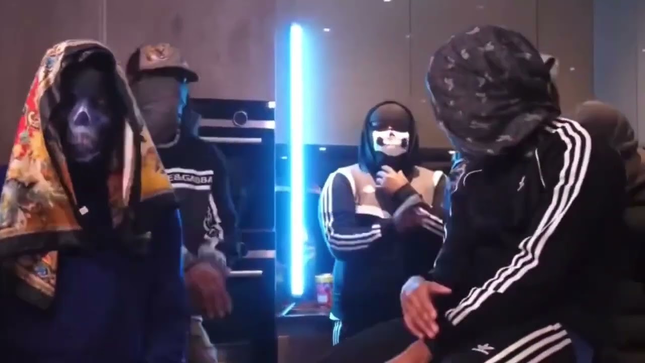 MaliStrip Richi (%LT) - Flavors [Music Video] | new 2022🇬🇧
