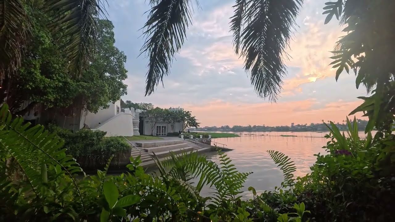 โรแมนติกสุดๆ! บรรยากาศริมน้ำยามเย็น ณ กาลนาน ริเวอร์ไซด์ รีสอร์ท ปากเกร็ด