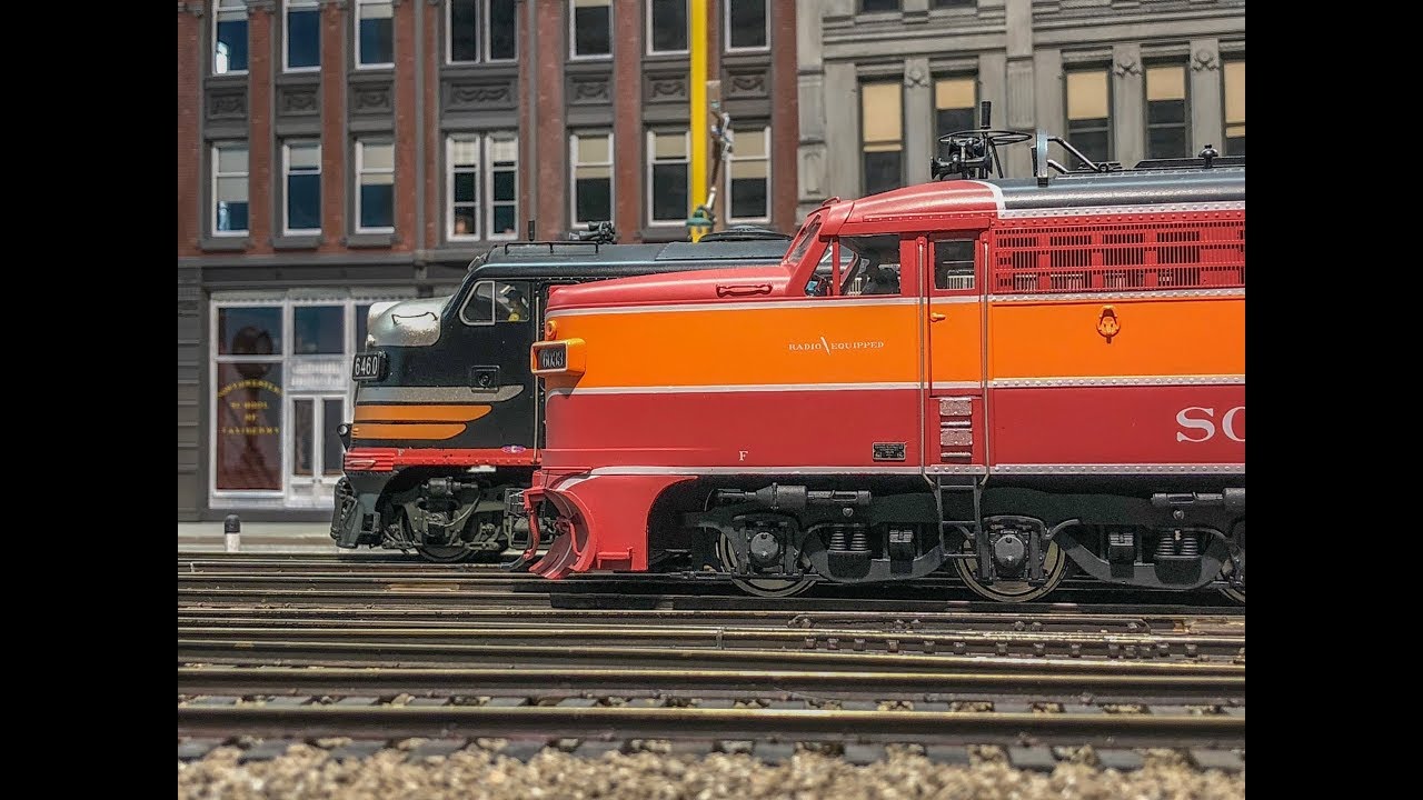 Trackside with Sunset 3rd Rail Alco PA’s Southern Pacific Daylight 2 Rail O Scale