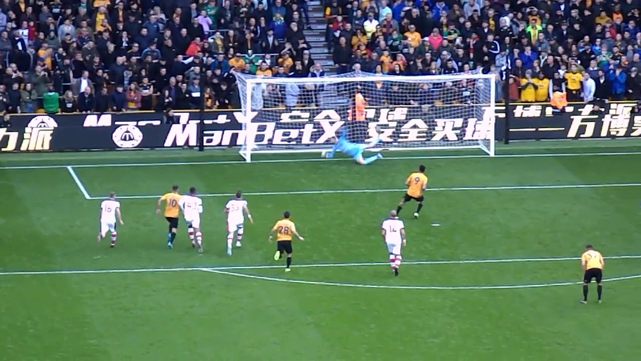 Ra&uacute;l Jim&eacute;nez Penalty. Wolves v Southampton