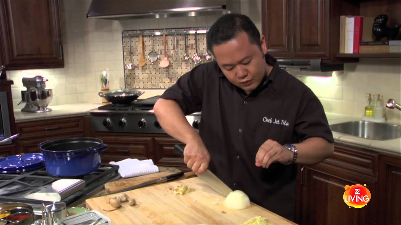 Indian Chicken Curry Recipe: Chasing The Yum | Video | Z Living