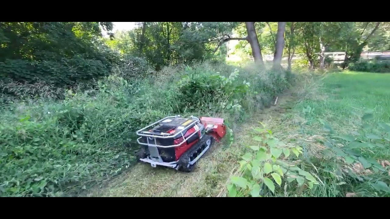 Timan RC1000 M&auml;hraupe im Einsatz