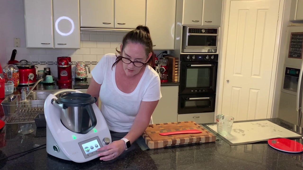 The BEST Keto Bread and How To Make It!