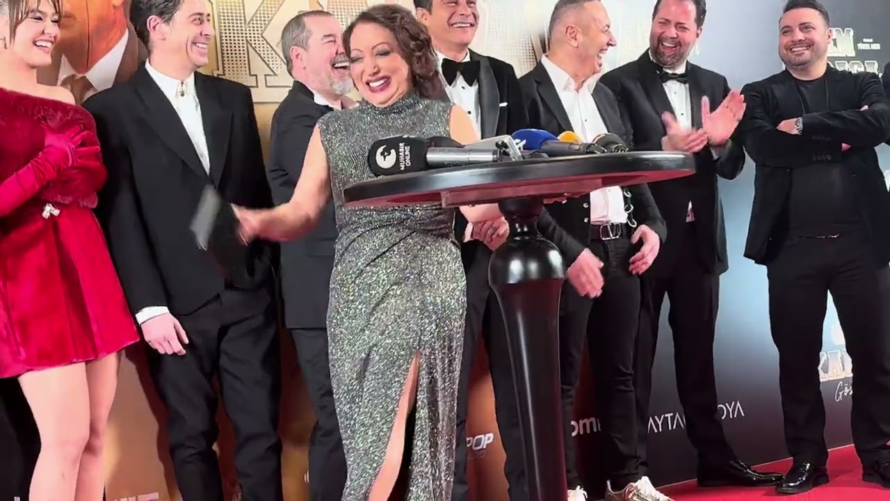 ‘Cem Karaca'nın Gözyaşları' filminin galası yapıldı! Oyuncuların konuşmaları dikkat çekti