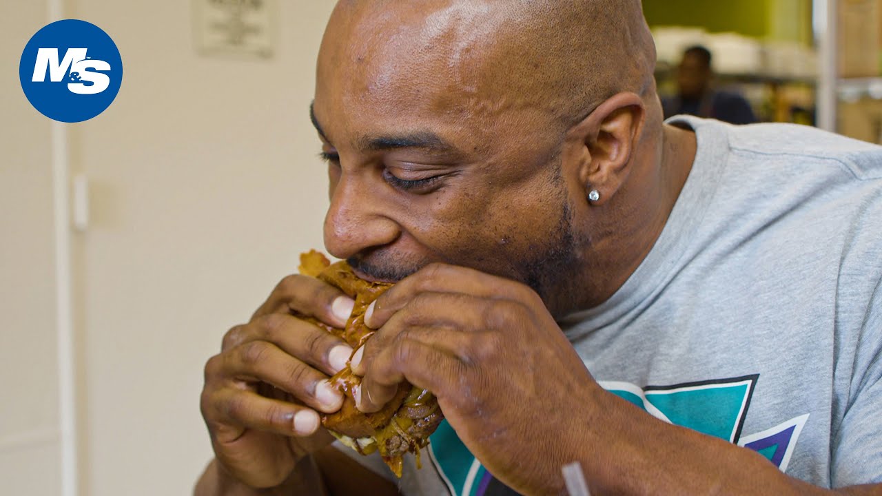 🍔 Cheat Meals with Pro Bodybuilders | Errol Moore at Oh My Burger 🍔
