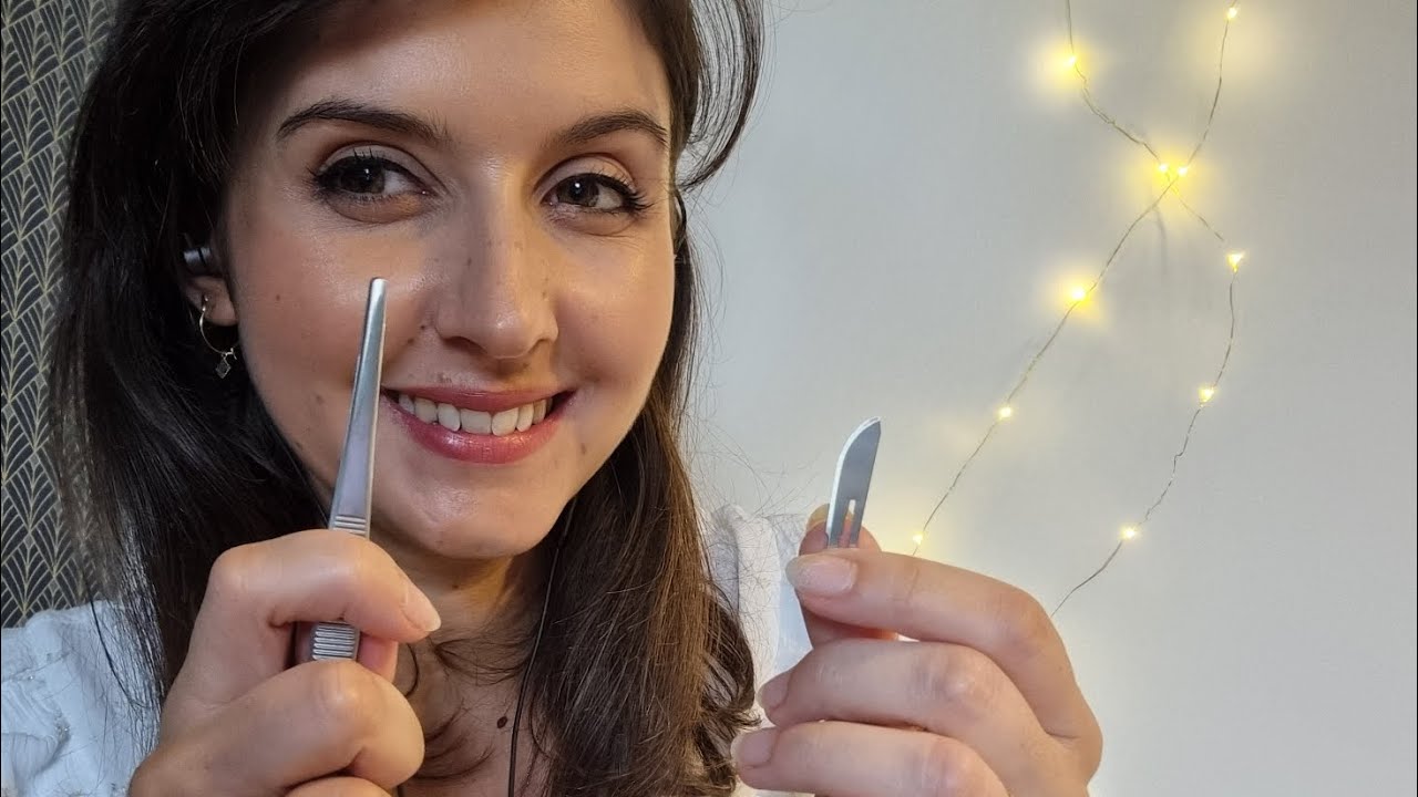 ASMR-Roleplay dermatologue, on retire un grain de beauté