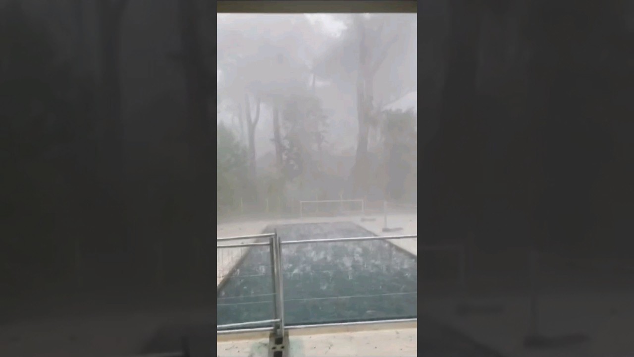 Hailstorm in Milano Marittima (Cervia, Ravenna) Italy #grandine #italia