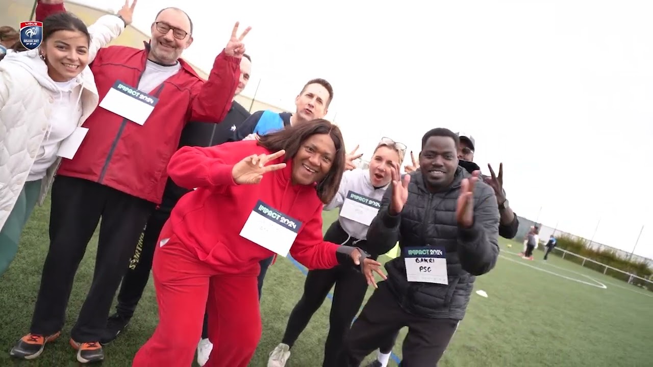 Ils trouvent un emploi en... jouant au foot ! [Du stade vers l'emploi - France Travail - Marne]
