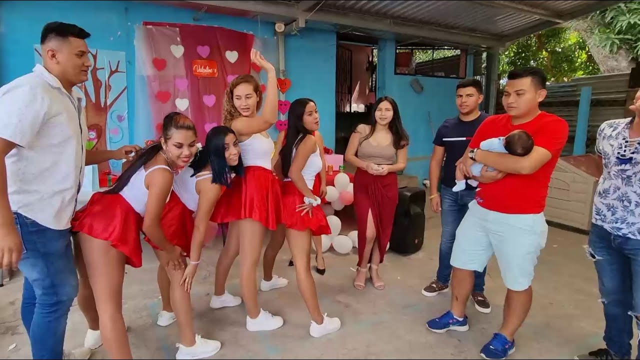 ELLAS NOS TIENE UNA SORPRESA ! | EN SAN VALENTIN 😍😍