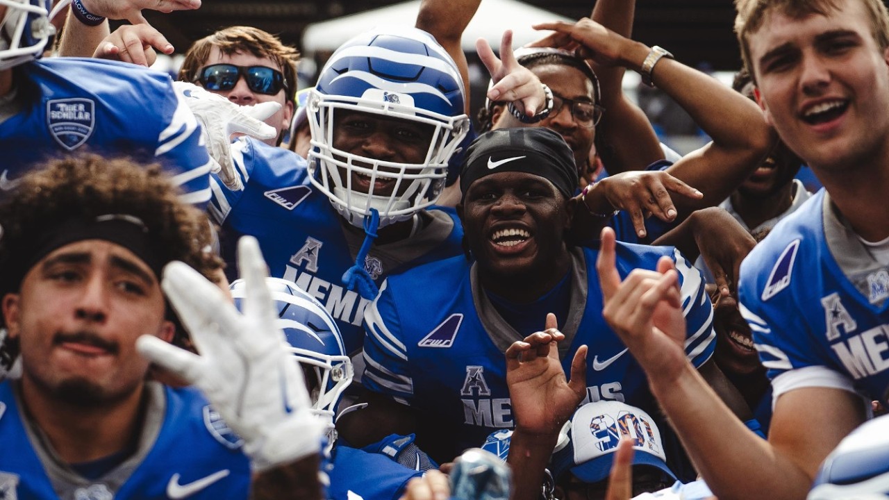 Tigers Den LIVE: Memphis at UNLV Week Zero Preview | Steve Cofield Joins Show