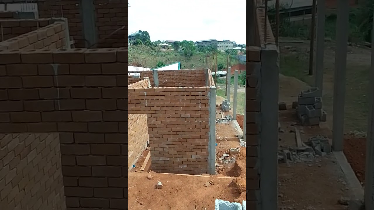 construction  en brique de terre comprim&eacute;e  au cameroun    yaound&eacute;