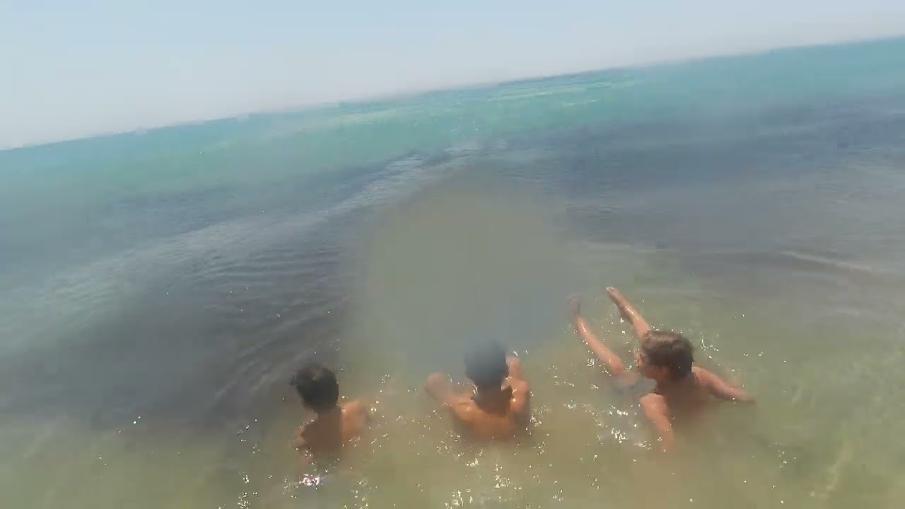 Παίζοντας με τα κύματα - Τήνος, Ιούλιος 2025 #filippoupoli #summer 