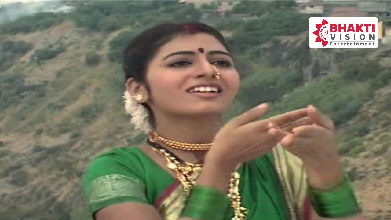 खूप सुंदर मराठी भक्तीगीत - भक्त निघाला मायाक्का जत्रेला | Bhakt Nighala Mayakka Jatrela