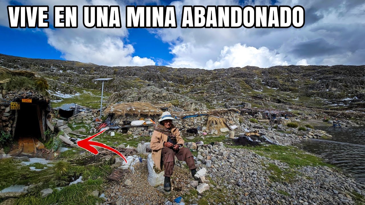 ¡INCREÍBLE! este hombre VIVE en una mina abandonado a lado de una laguna_Cochasayhuas