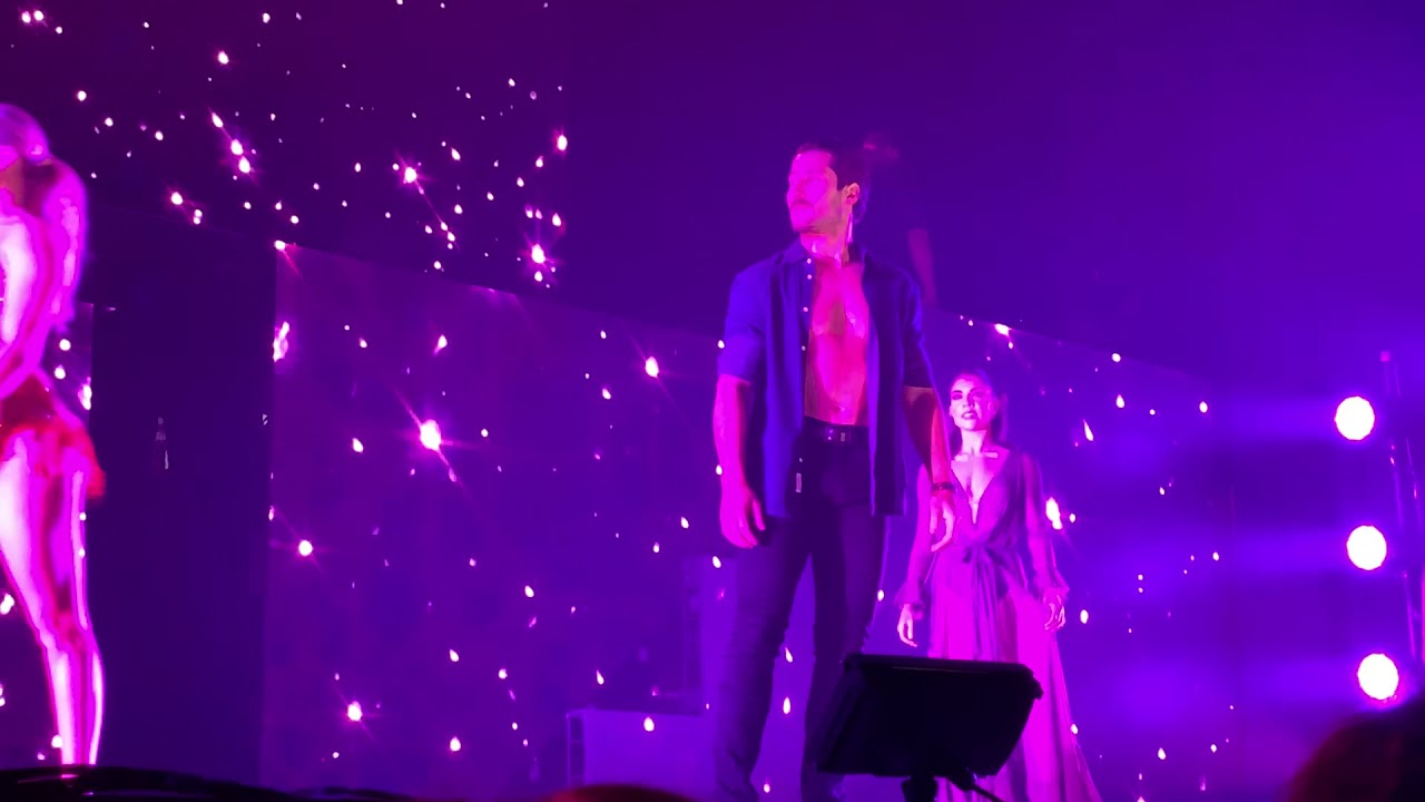 Jenna Johnson & Val Chmerkovskiy - DWTS Tour - 2/5 - Girl Crush