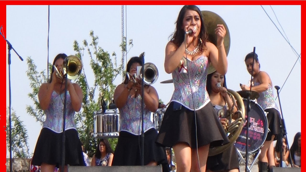 BANDA FEMENIL FLORES MORENAS En Vivo Desde Erongaricuaro Michoacan 13/05/2017