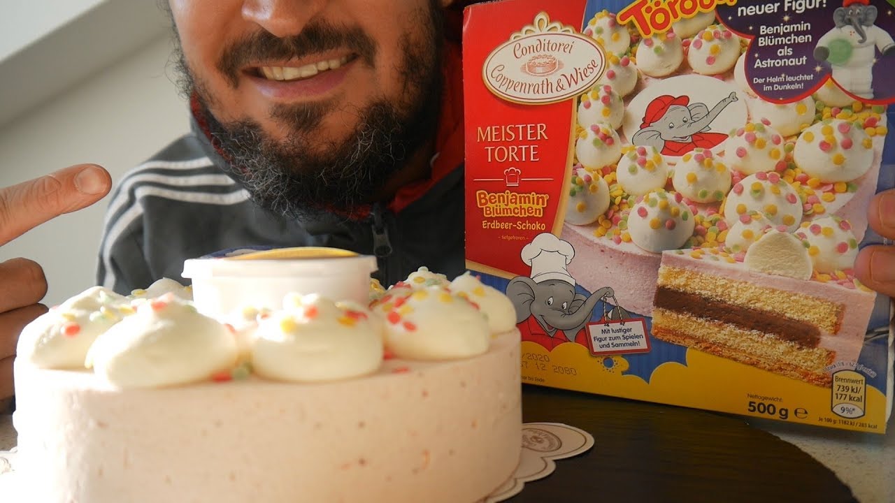 ASMR + Mukbang Deutsch – Benjamin Blümchen Torte (Strawberry Chocolate Cake) von Coppenrath & Wiese