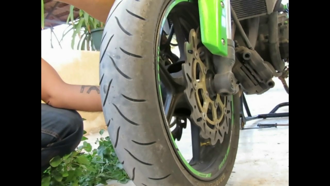 Z1000sx Front Tyre Removal ( On Tekerlek Sokumu )