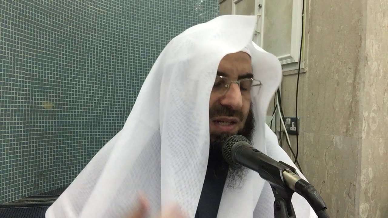 إذا سمعتم صياح الديكة فاسألوا الله من فضله ؛ فإنها رأت مَلَكا