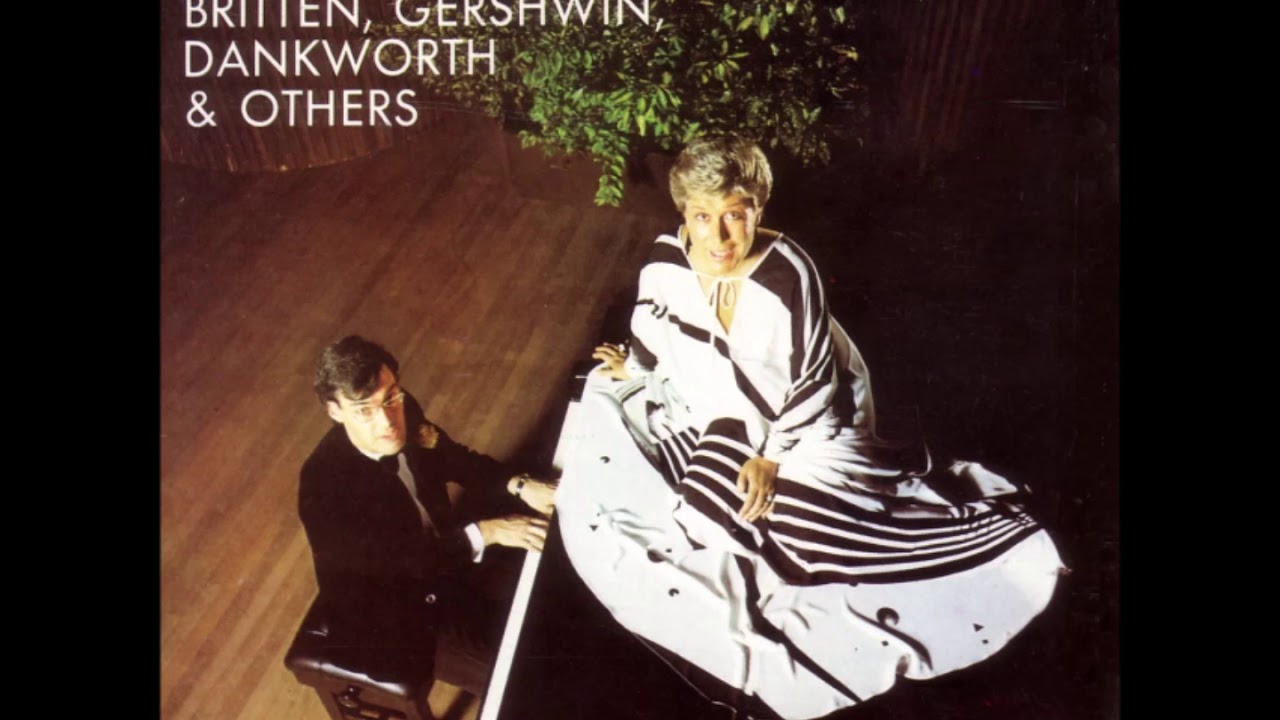 Sarah Walker with Roger Vignoles (piano) &ndash; Paris in New York