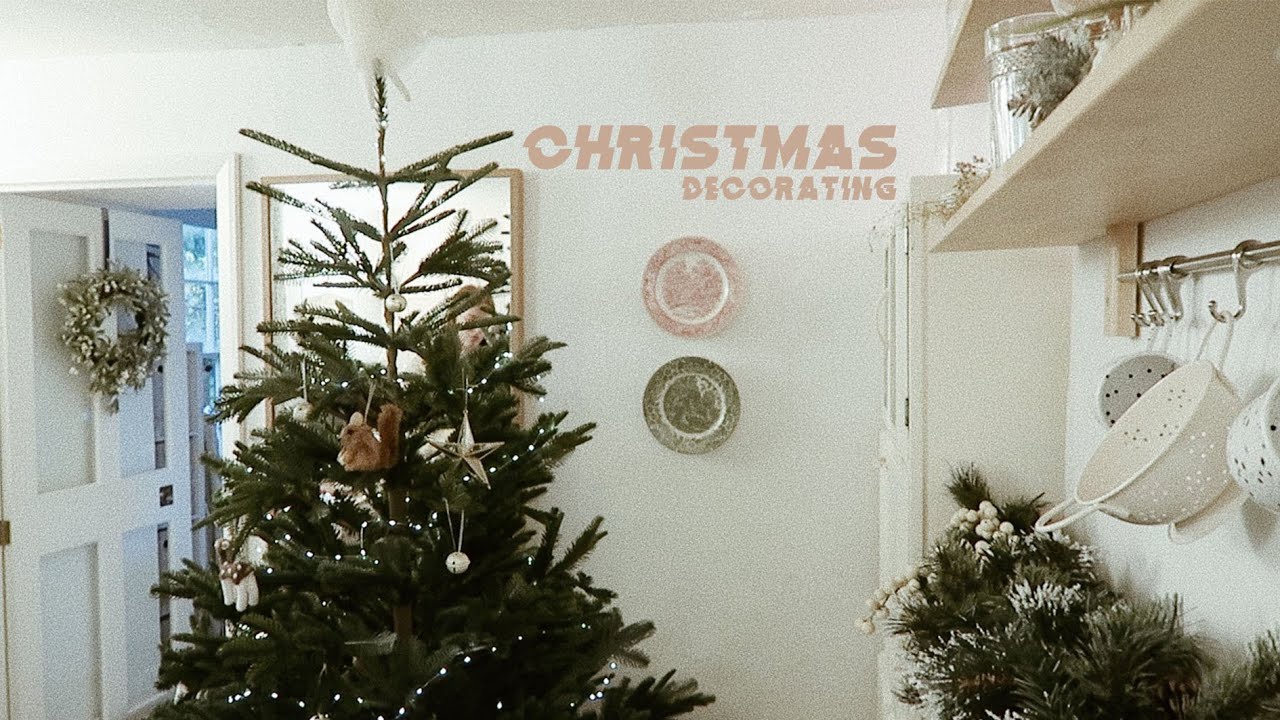 CHRISTMAS DECORATION HAUL AND DECORATE MY STUDIO WITH ME! | MsRosieBea