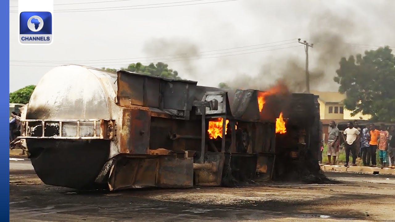 Two Injured, Vehicles Burnt In Tanker Explosion On Lagos-Ibadan Expressway
