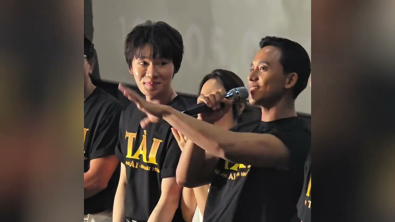 Cinetour PHIM TÀI của MỸ TÂM và MAI TÀI PHẾN : Quang Tryng nhìn PHẾN đắm đuối quá