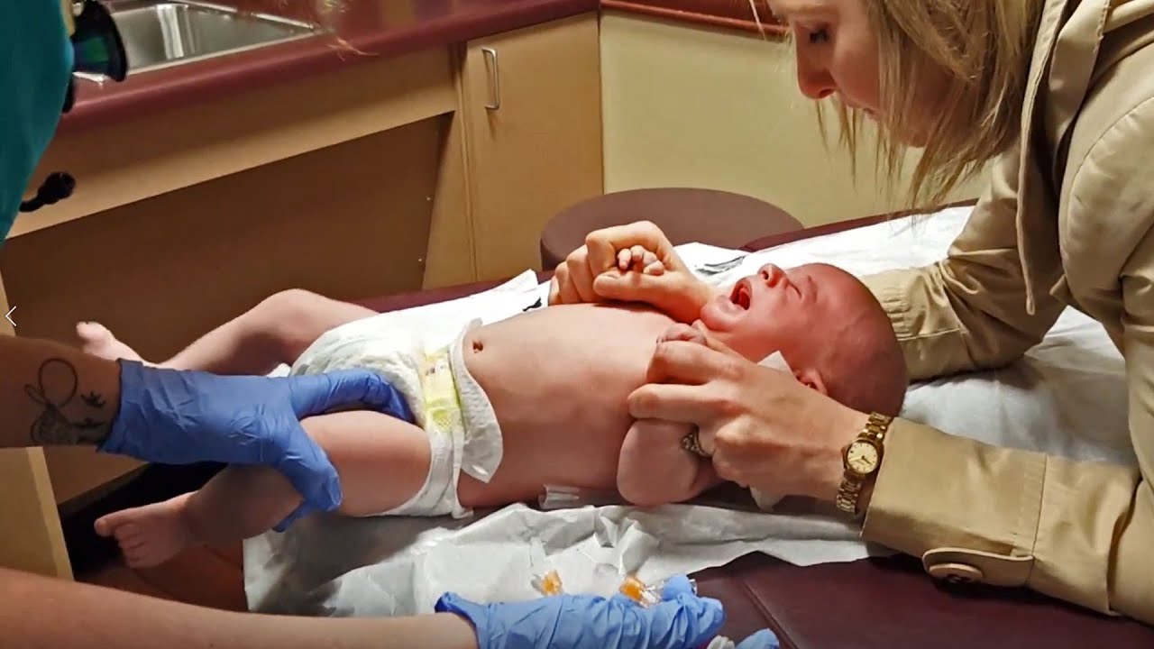Newborn Baby&rsquo;s First Vaccines
