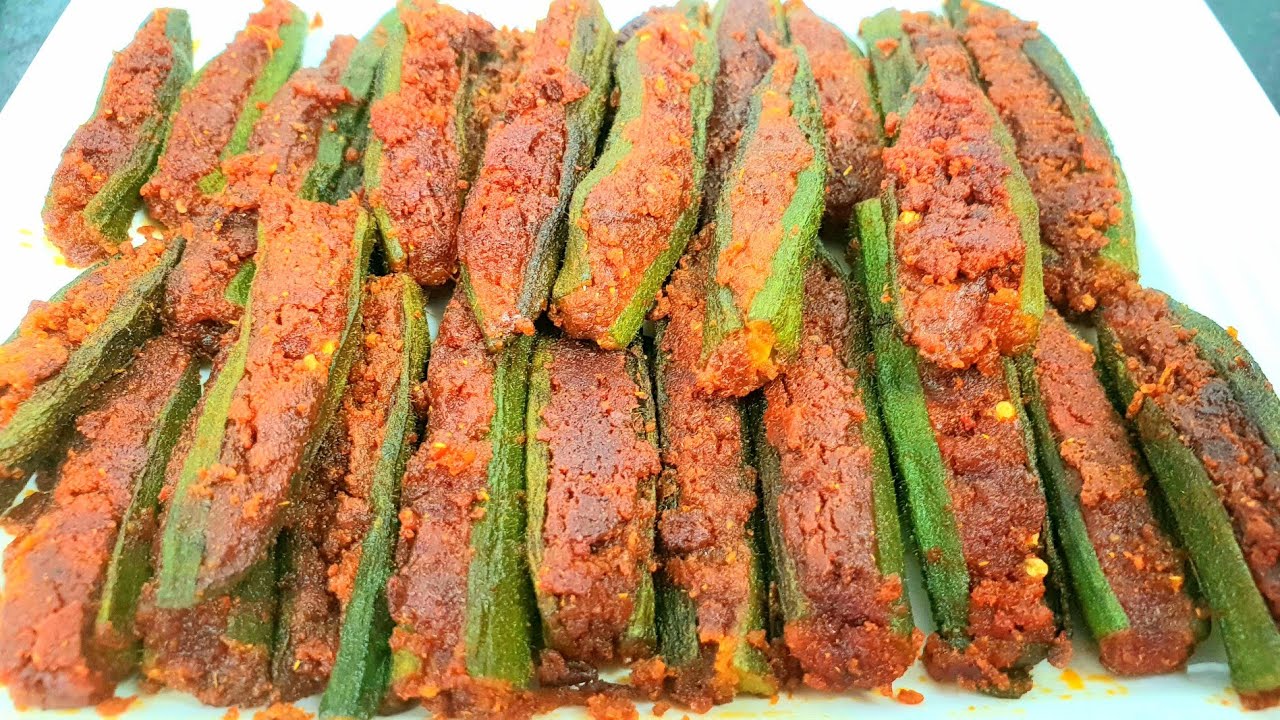 Crispy Bharwa Bhindi Recipe in Hindi | Stuffed Okra Recipe | Cooking With Benazir