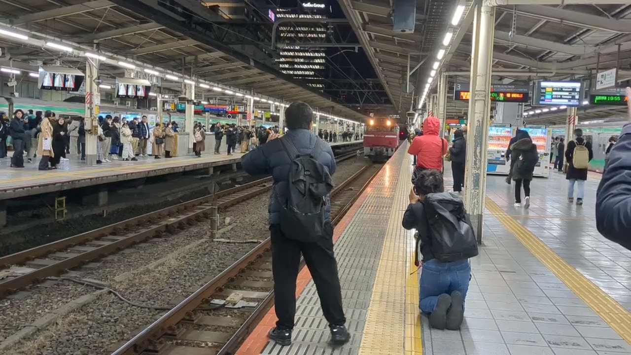 新津配給 牽引機単機返却 EF81 140 松井大空乗り出し