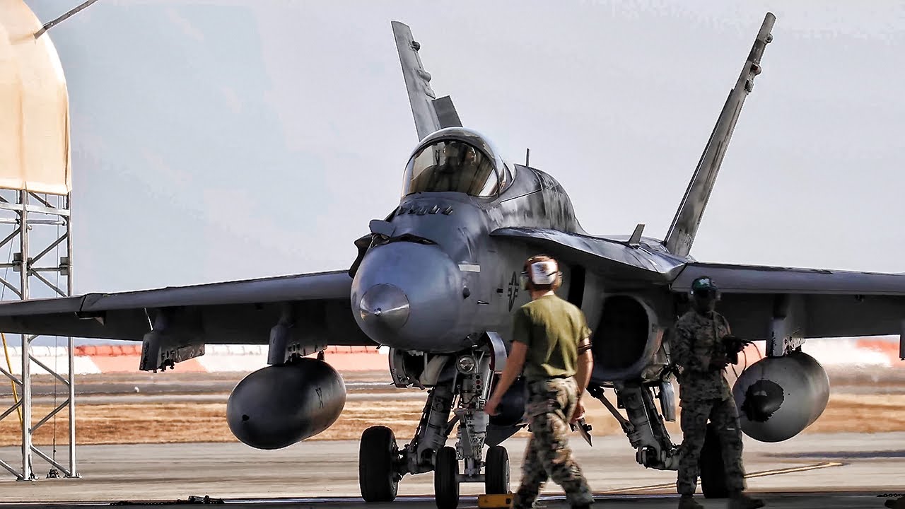 Hornet Pilots • U.S. Marines (VMFA-112)