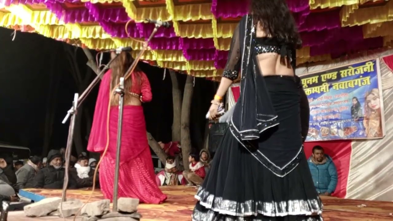 तुम अगर मुझको ना चाहो तो कोई बात नहीं तुम किसी गैर कोचाहोगी तो मुश्किल होगी गजल