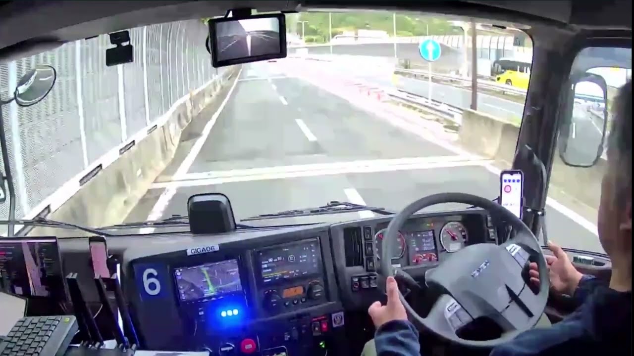 大山崎JCT(下り)　自動運転走行