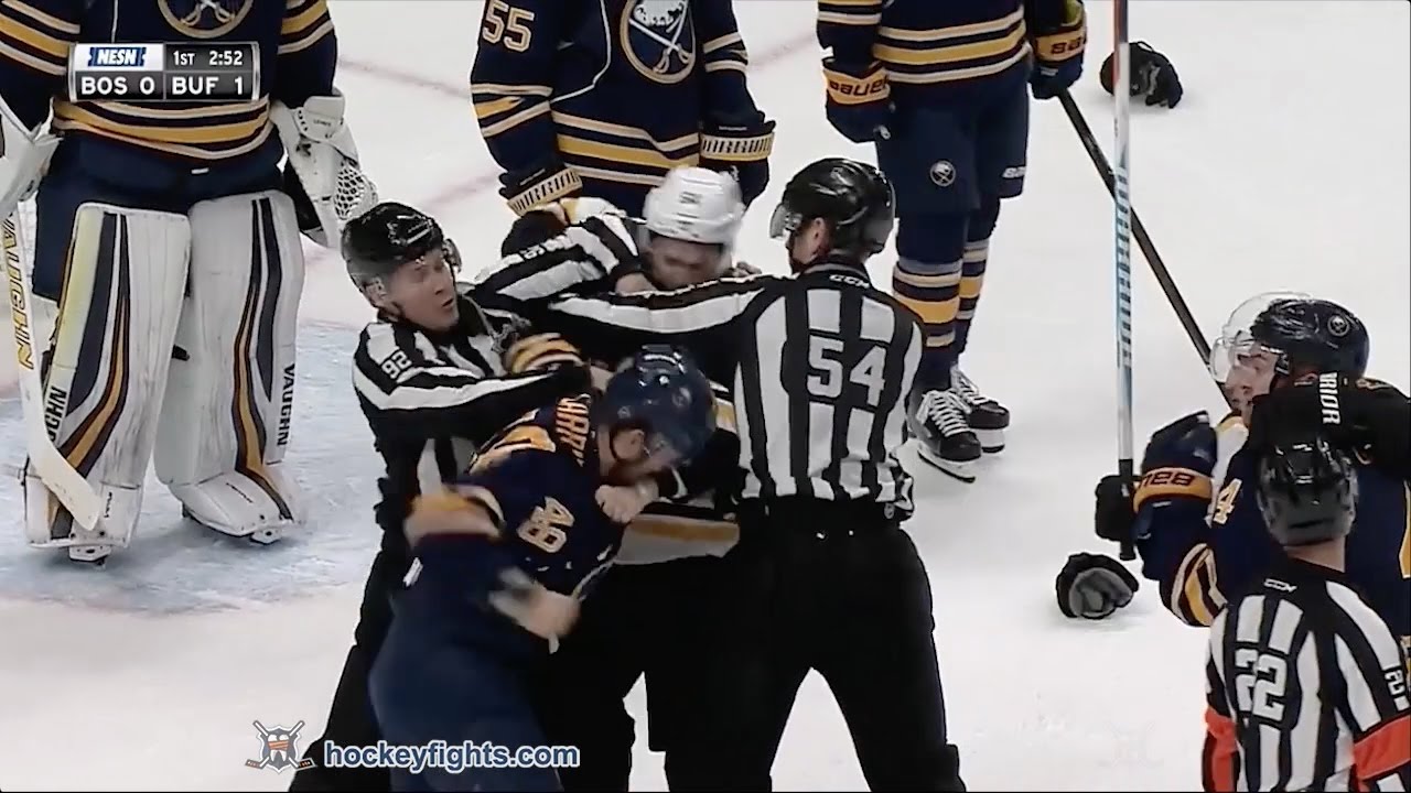 Adam McQuaid vs William Carrier Dec 29, 2016