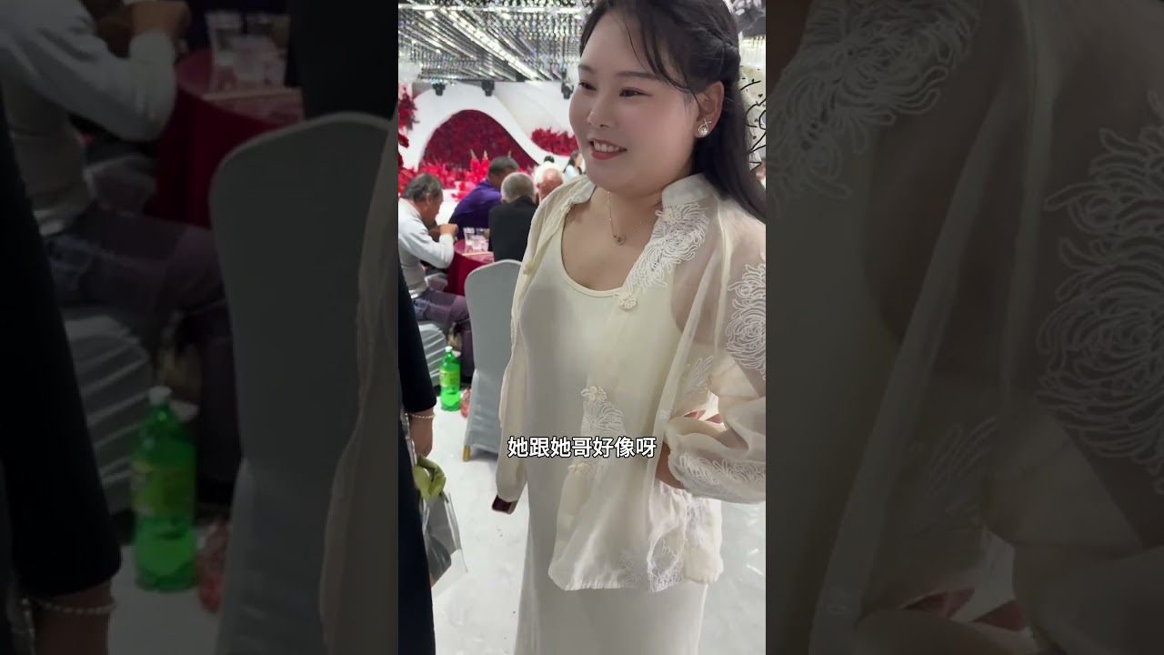 带着有点怕生的三宝闯老家宴席，看她慢慢被长辈的笑声暖化，宴后伴着老爸的手往县里回，一老一小的陪伴就是这趟旅程最暖的风景#乡村生活家 #新农人计划2025 #吃席